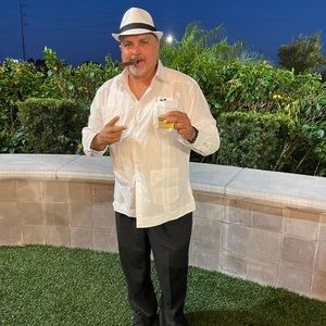 Meet your Posher, Johnny